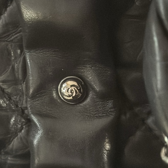 Chanel Ligne Lady Braid Lambskin Quilted Tote - Picture 4 of 17